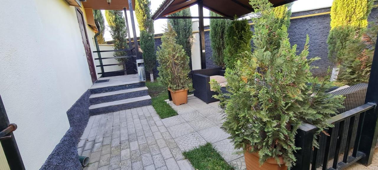 Hotel Emocia Natakhtari Екстериор снимка