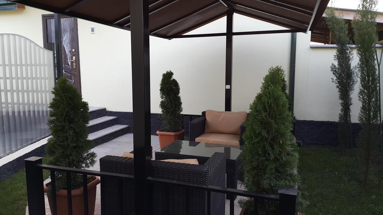 Hotel Emocia Natakhtari Екстериор снимка